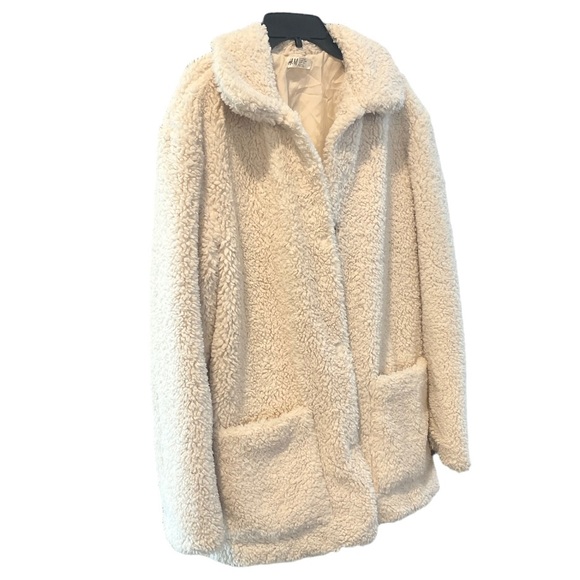 ‼️ SALE ‼️ H&M Cream Teddy Coat - Picture 4 of 10